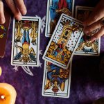 Cómo hacer una lectura de tarot paso a paso