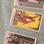 Cómo hacer una tirada de tarot sobre el amor